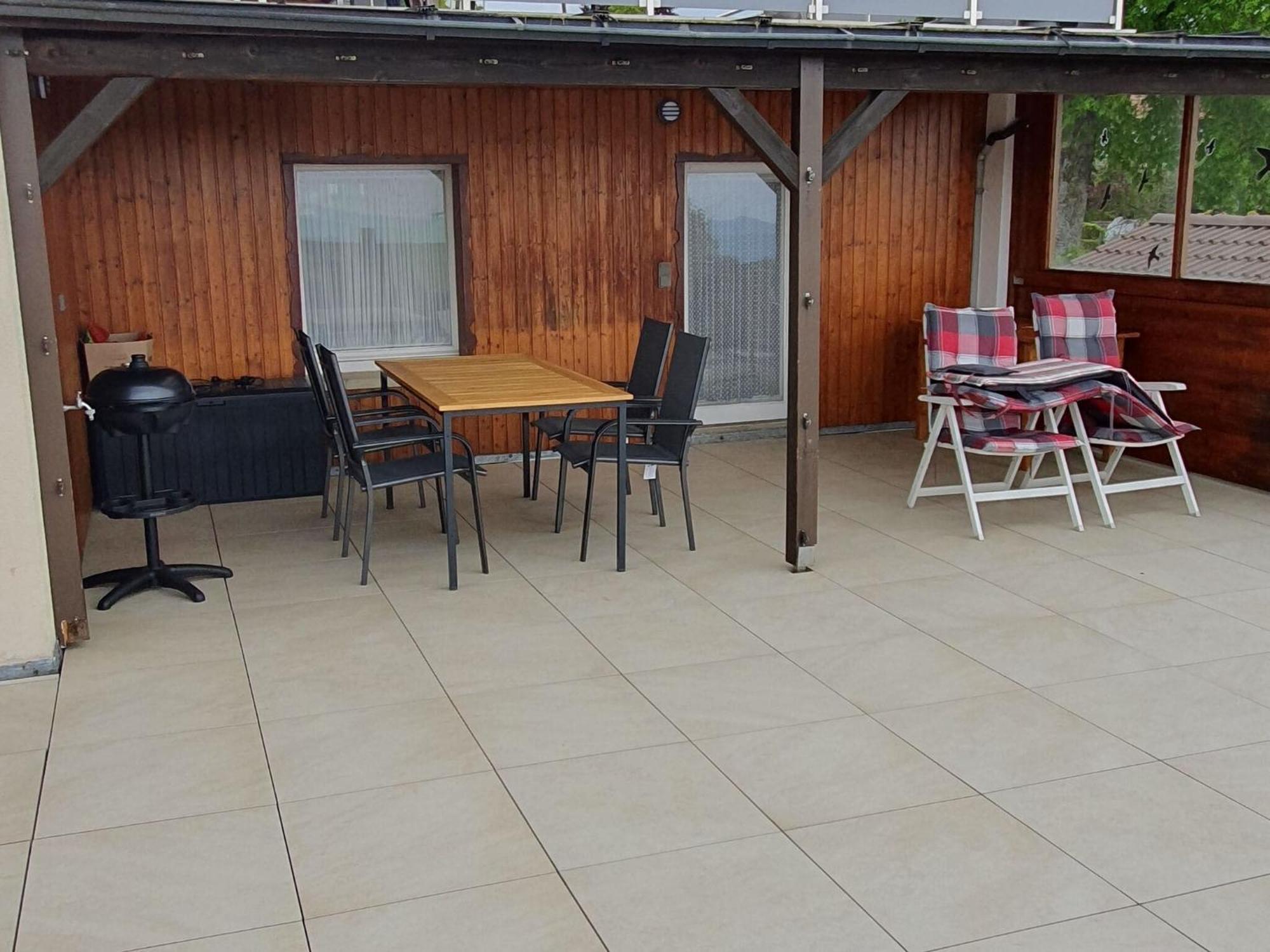 Comfortable Flat In Goerwihl With Balcony Gorwihl Exterior photo